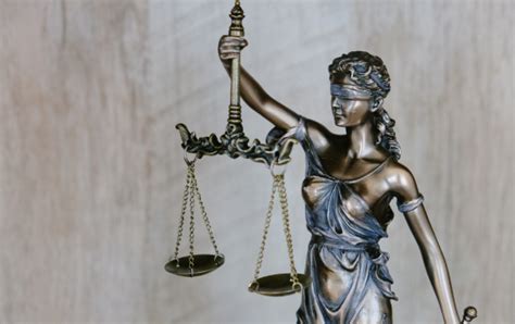 Advocate: Finding free legal help from barristers.